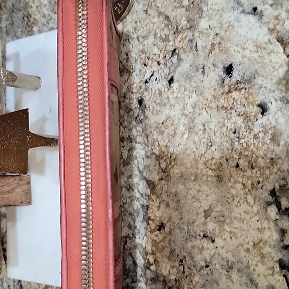 MCM Limited Edition Visetos Long Zip Around Wallet - Picture 5 of 11